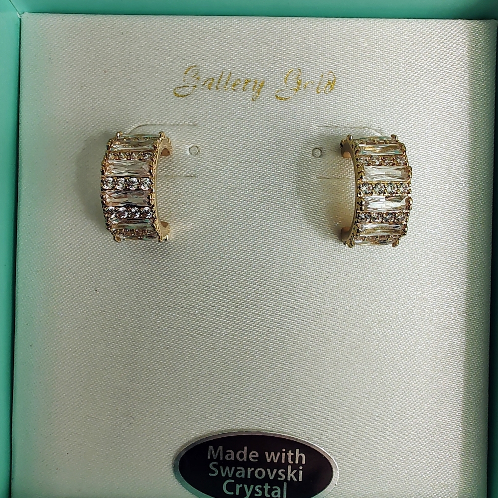 Swarovski Crystal 1/2 Hoop Pierced Earrings New in Box Gold Tone